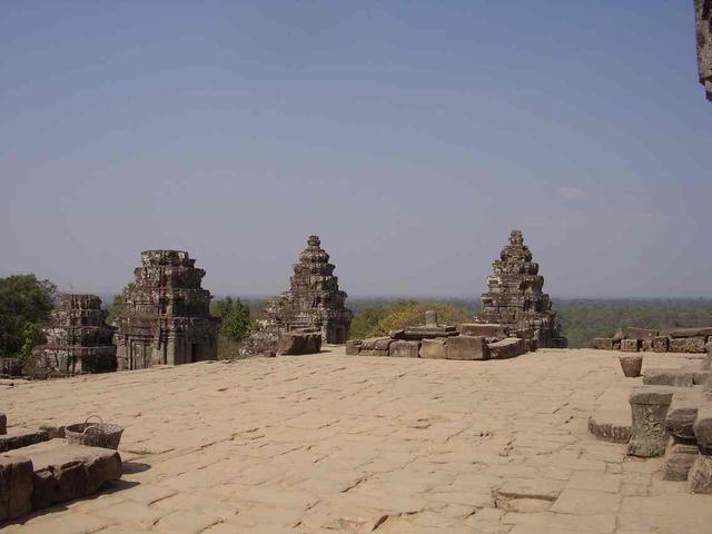 08_Angkor_boden2